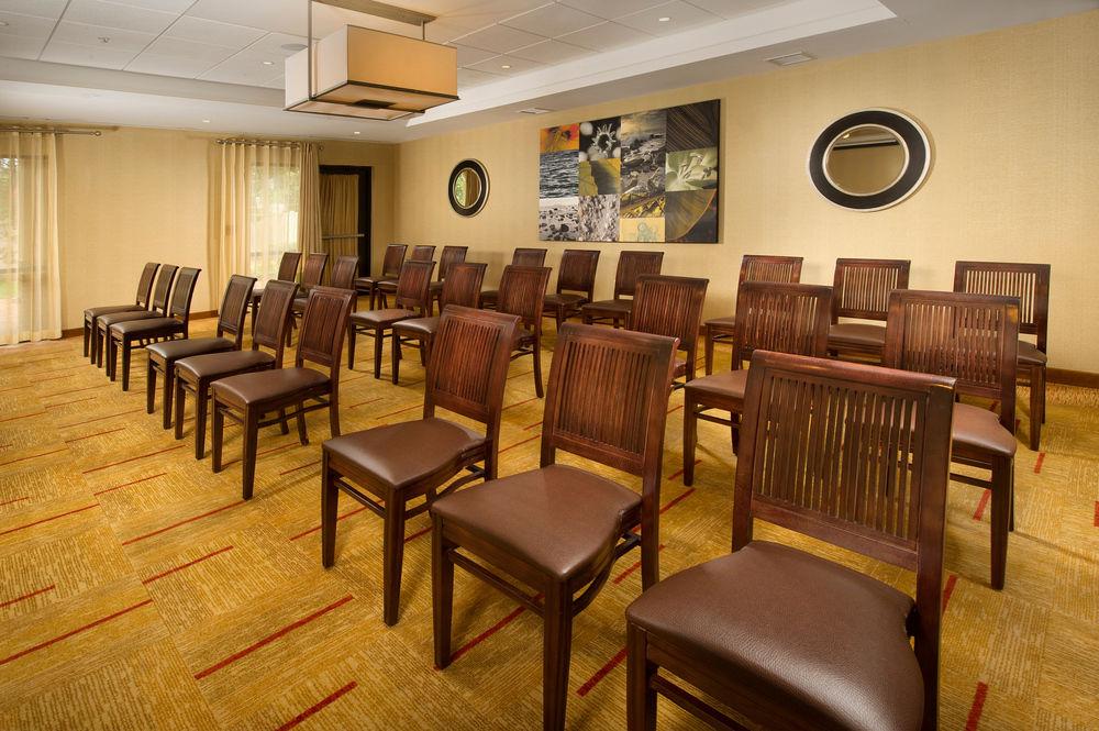 Hotel Courtyard By Marriott Waldorf Exterior foto