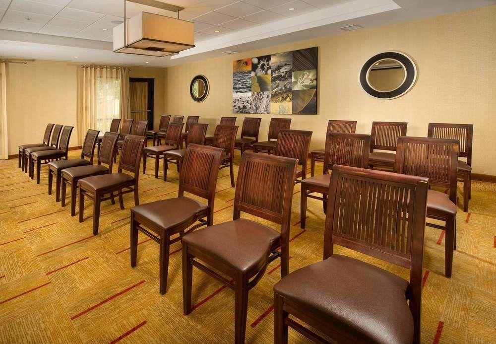 Hotel Courtyard By Marriott Waldorf Exterior foto