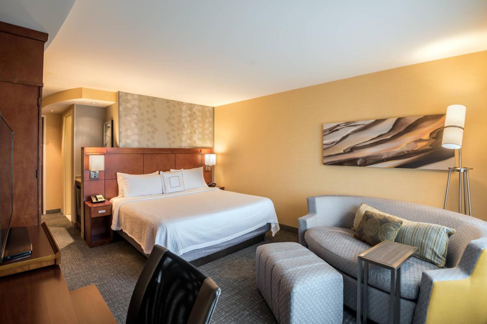 Hotel Courtyard By Marriott Waldorf Exterior foto