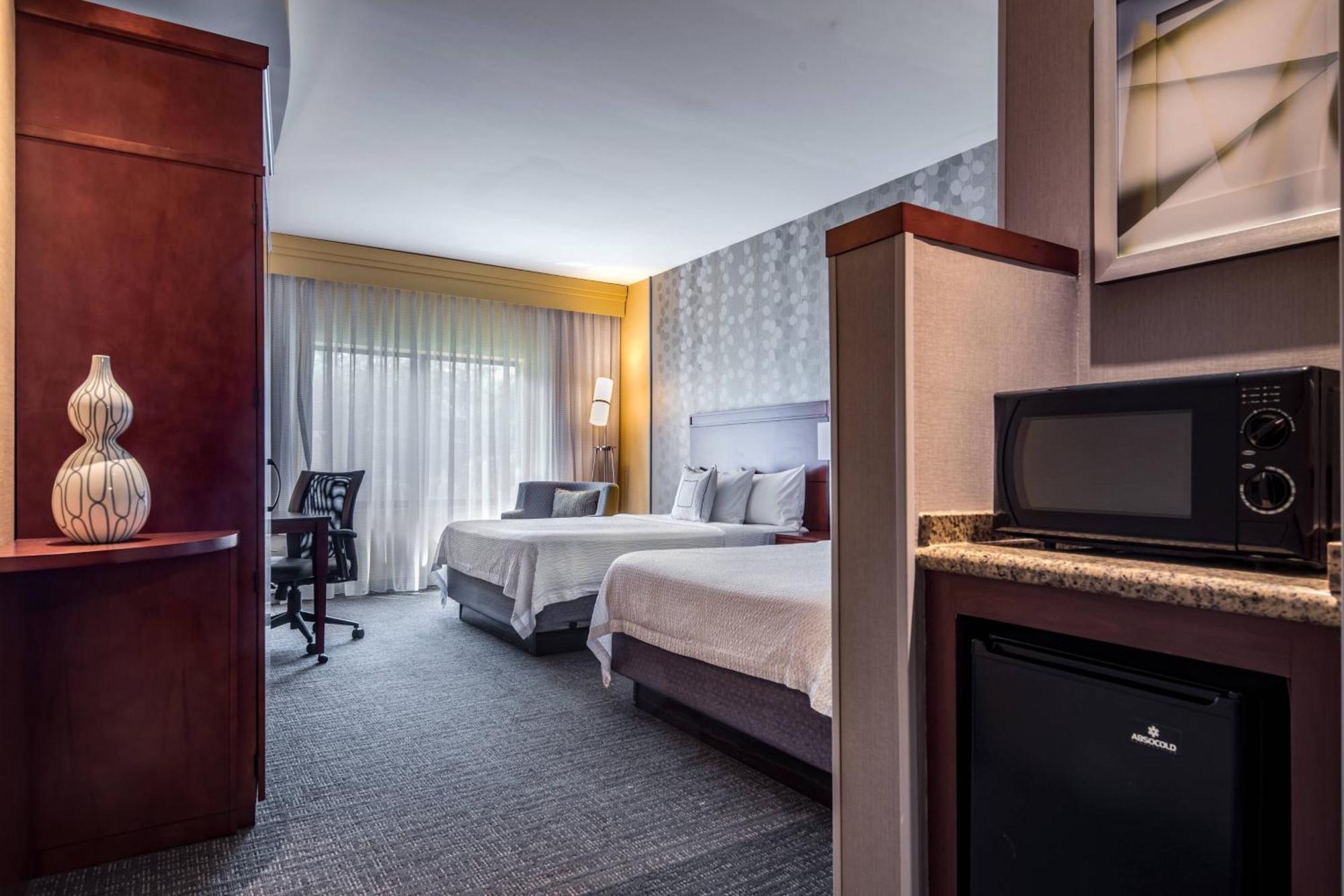Hotel Courtyard By Marriott Waldorf Exterior foto