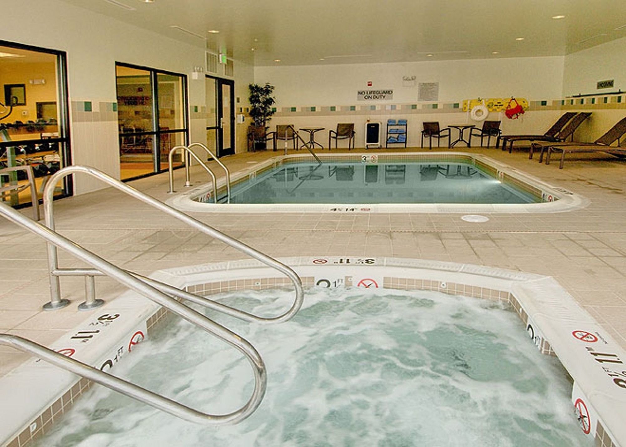 Hotel Courtyard By Marriott Waldorf Exterior foto