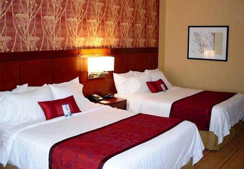 Hotel Courtyard By Marriott Waldorf Exterior foto